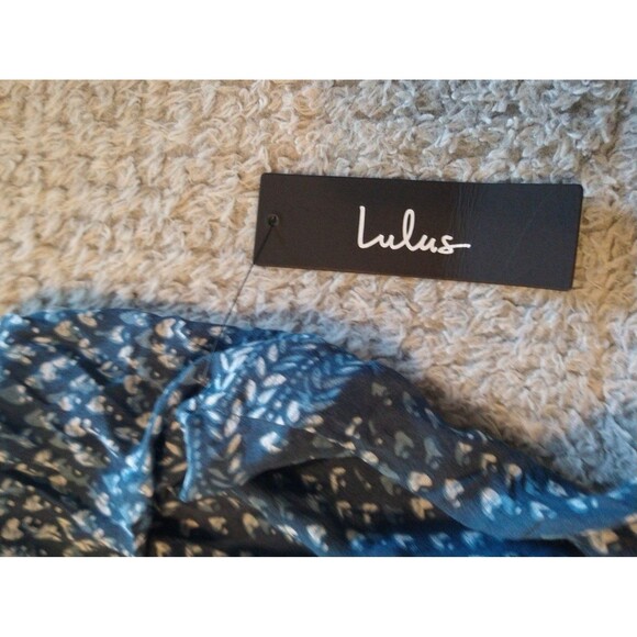 Lulus Blue & White Top Small Nwt Tassel Feminine ruched Boho Cottage Core - Picture 11 of 11